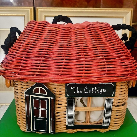 Vintage Handbags - Vintage handmade one of a kind cottage house novelty wicker purse